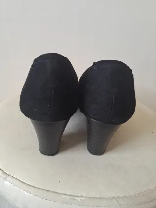Zapatos de tacón negros