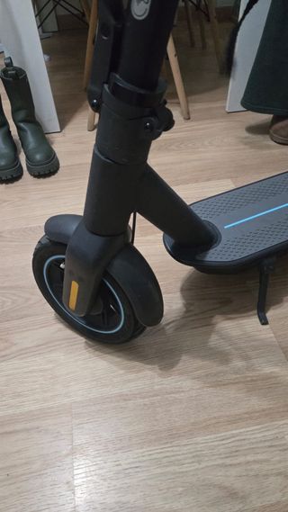 Patinete Ninebot casi nuevo negociable