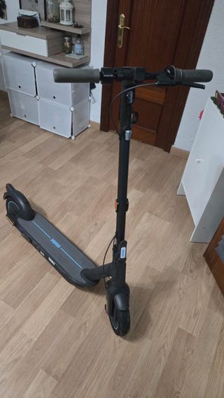 Patinete Ninebot casi nuevo negociable