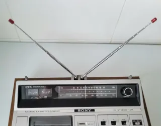 Radio antigua Cassette Sony CF-650 Vintage Años 70