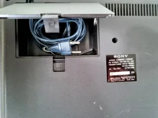 Radio antigua Cassette Sony CF-650 Vintage Años 70