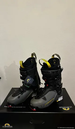 Bota esquí travesía La Sportiva Vanguard
