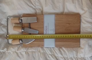 Tagliere per formaggio Pórtico in legno e metallo