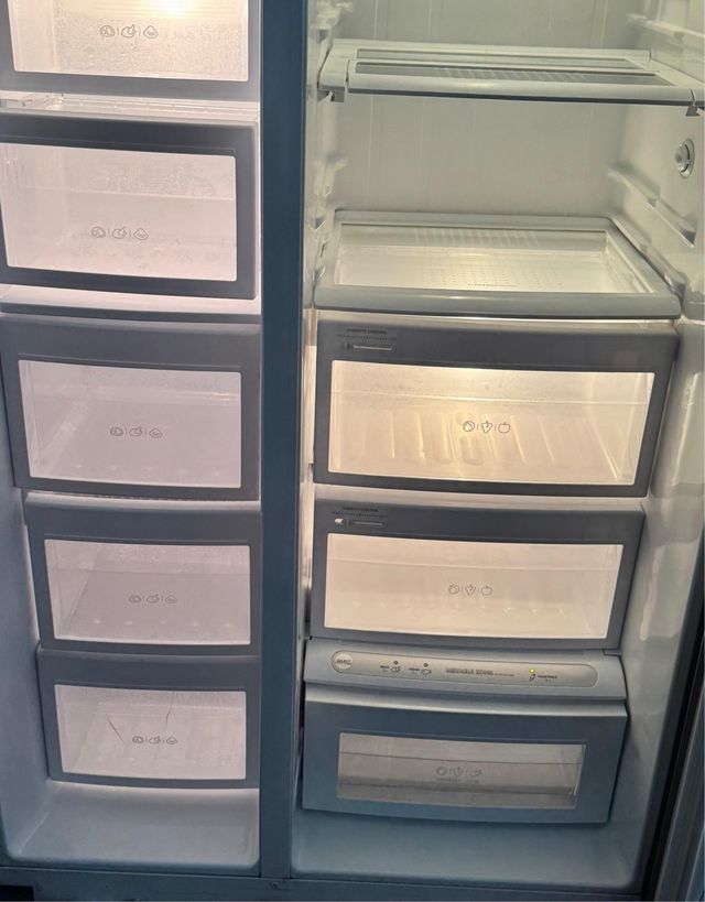 FRIGORÍFICO AMERICANO LG EN INOX