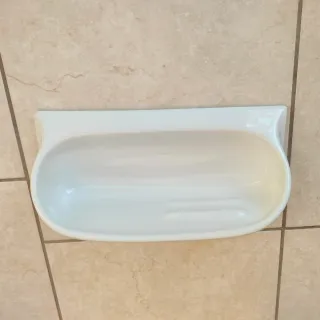 Due portasapone in porcellana bianco e champagne