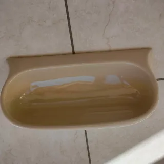 Due portasapone in porcellana bianco e champagne