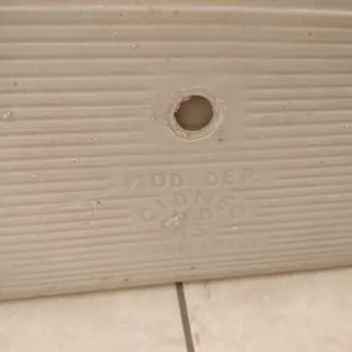 Due portasapone in porcellana bianco e champagne