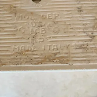 Due portasapone in porcellana bianco e champagne