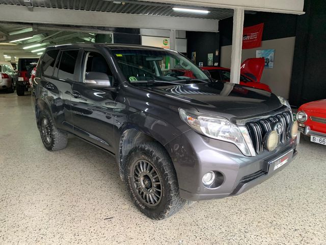 Toyota Land Cruiser 150 2014