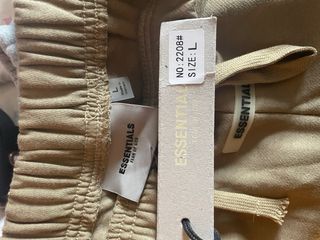 Sudadera Essentials Marrón Talla chico