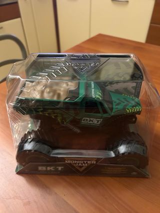 Monster jam monster truck scala 1:24