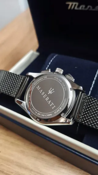 Reloj Maserati Cronógrafo Negro y Plateado