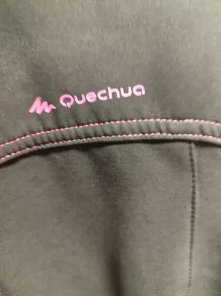 Chaqueta Quechua Negra y Rosa