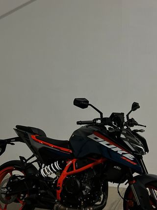 Moto Naked KTM Manual