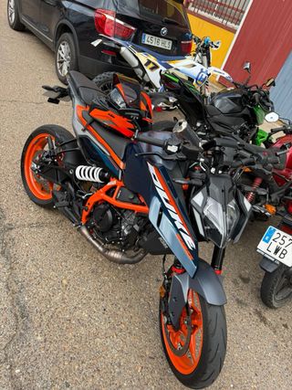 Moto Naked KTM Manual