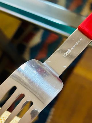 Set posate Abert design rosso