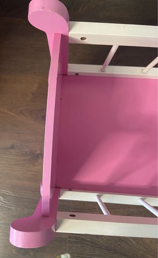 Cuna de madera para muñecos de Juguettos