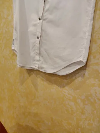 Camiseta sin mangas de verano blanca