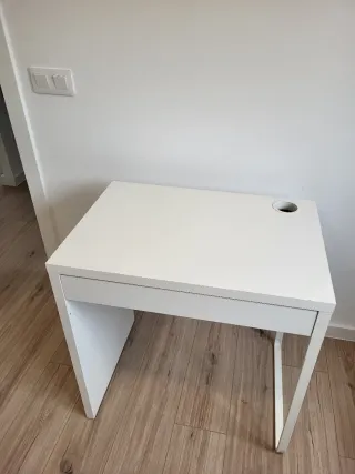 Escritorio MICKE Ikea blanco 73x50 cm