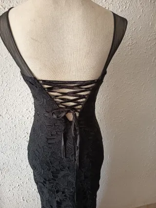 Vestido de fiesta negro encaje