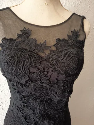 Vestido de fiesta negro encaje