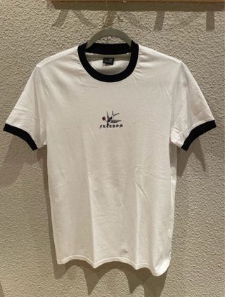 Camiseta Bershka blanca y negra - Talla S