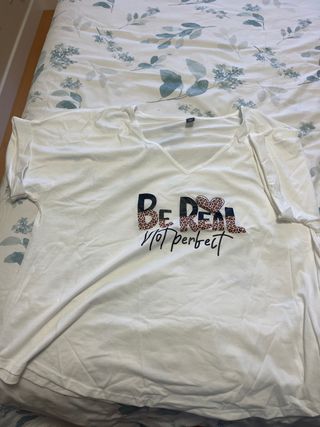 Camiseta Blanca XXL Cuello Pico Manga Corta