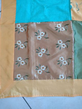 Tovaglia etnica satinata nuova