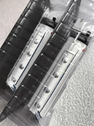 2 CAMIONES "CAMPSA" PEGASO TRONER + 2 FASCÍCULOS