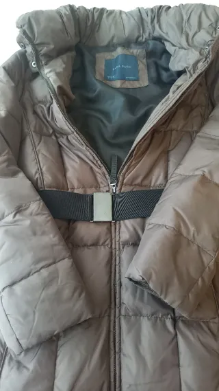 Plumífero largo mujer Zara marrón