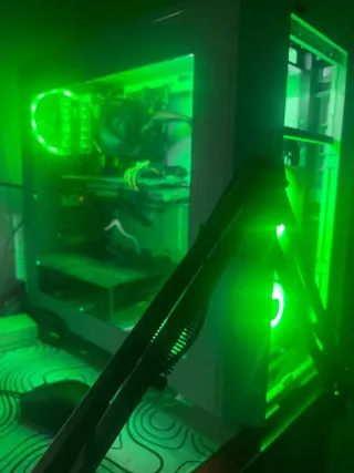 PC Gamer y Setup Completo