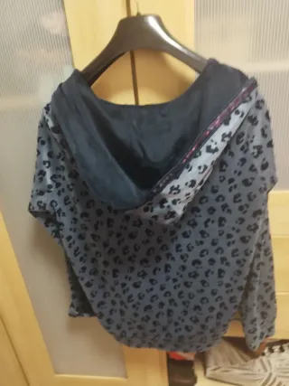 Chaqueta terciopelo estampado leopardo