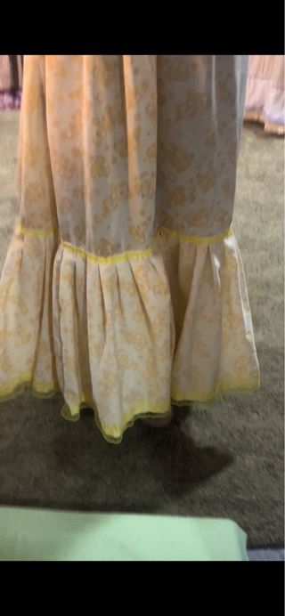 Zagalejo adulto blanco y amarillo