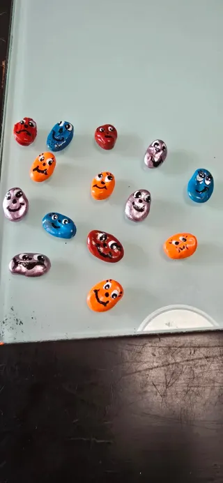 Habas de la suerte decoradas