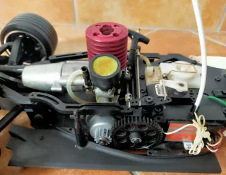 Modellino F2004 Scala 1:8