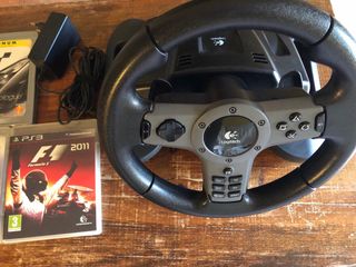 Volante Logitech Driving Force y Juegos PS3