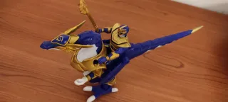 Action Figure Power Ranger con Drago