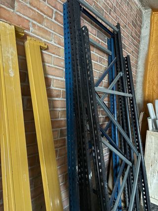 Estanterías industriales metálicas