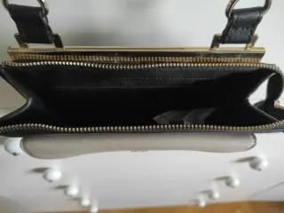 Bolso de hombro Zara negro y beige