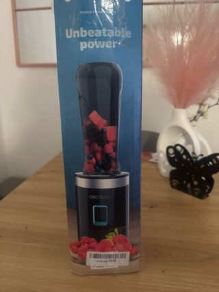 Batidora Cecotec vaso y accesorios