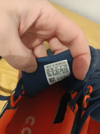 Botas de fútbol para césped o sala, talla 35'5