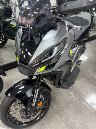 Honda X-ADV 750 7/24. Perfecto estado en garantia.