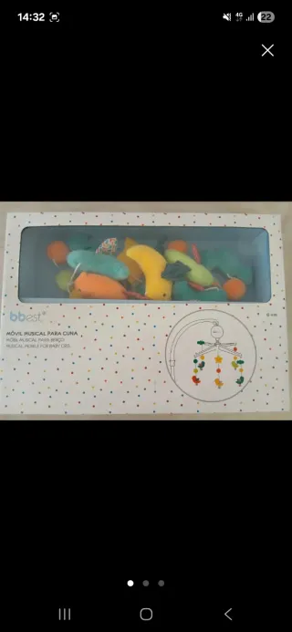 3 artículos bebé.Sillita baño, movil cuna y hamaca