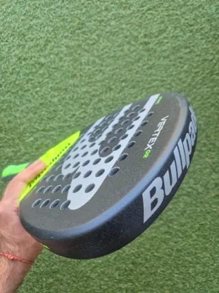 Pala Pádel Bullpadel