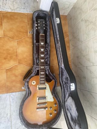 Epiphone Les Paul Classic con Funda rigida