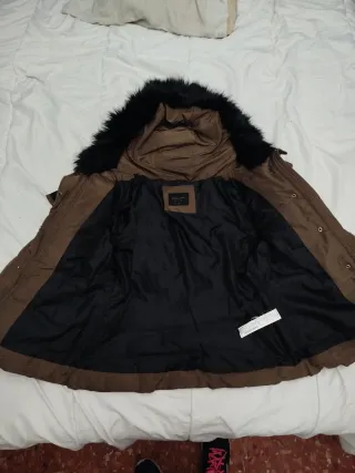 Chaqueta acolchada mujer con capucha