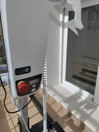 Grúa eléctrica traslado TotalCare + arnés