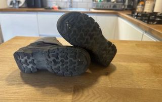 Botas montaña Quechua Talla 27