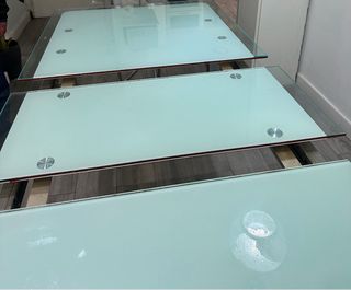 Mesa moderna cristal templado y metal