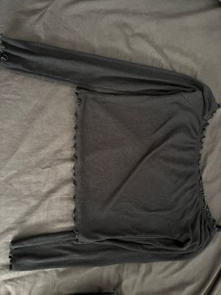 Remera manga larga negra